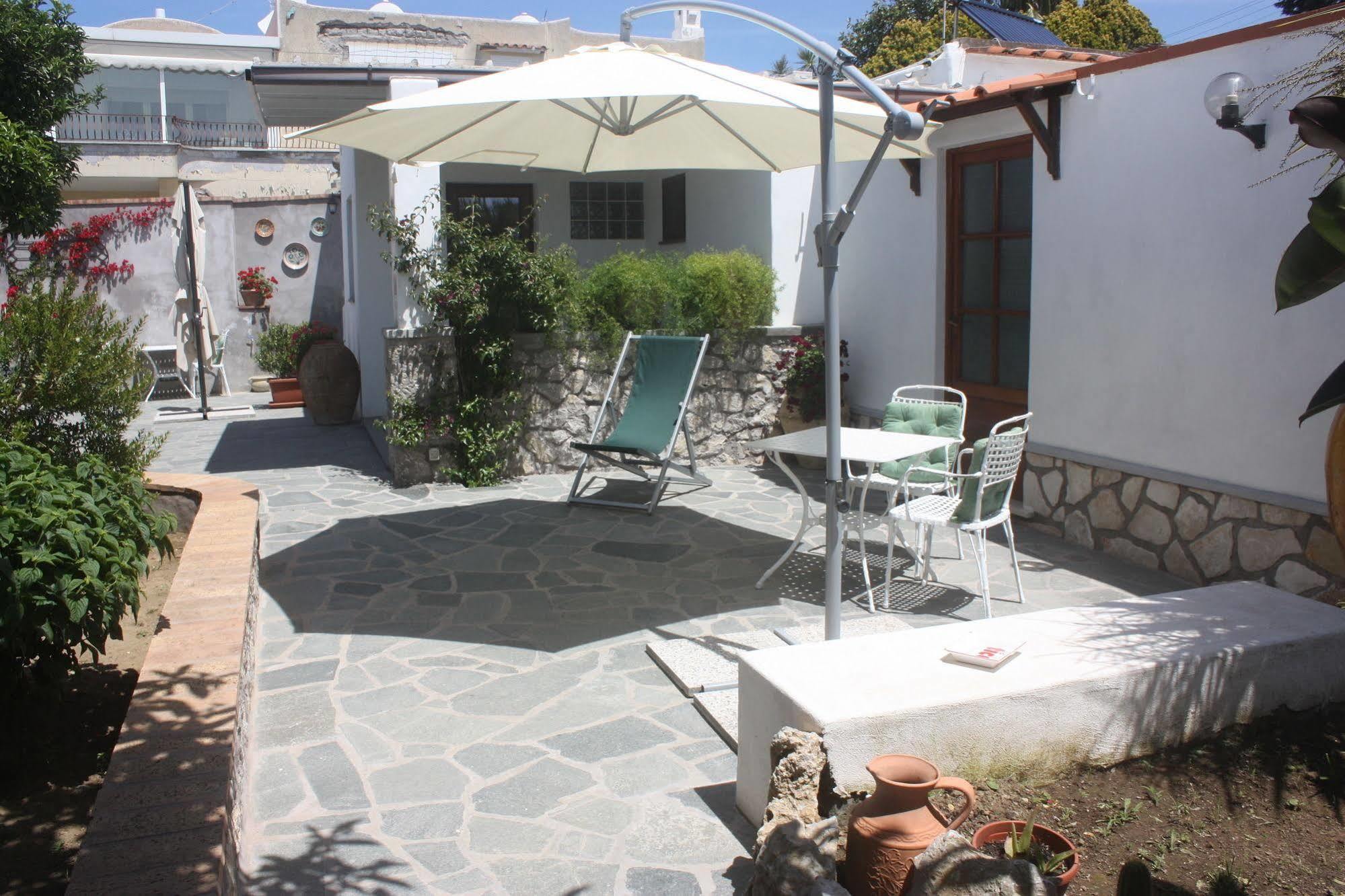 B&B Casetta Minghitto Анакапри Екстериор снимка